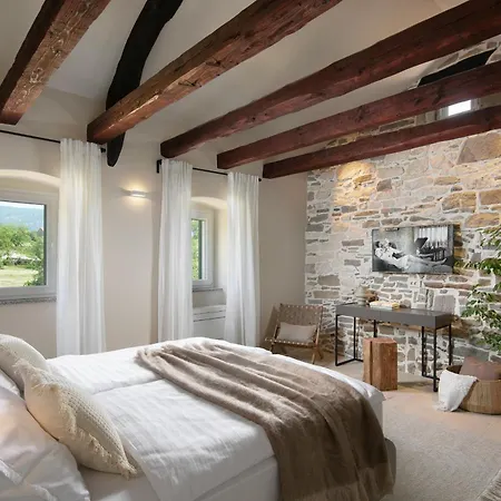 Baracchi Villa *